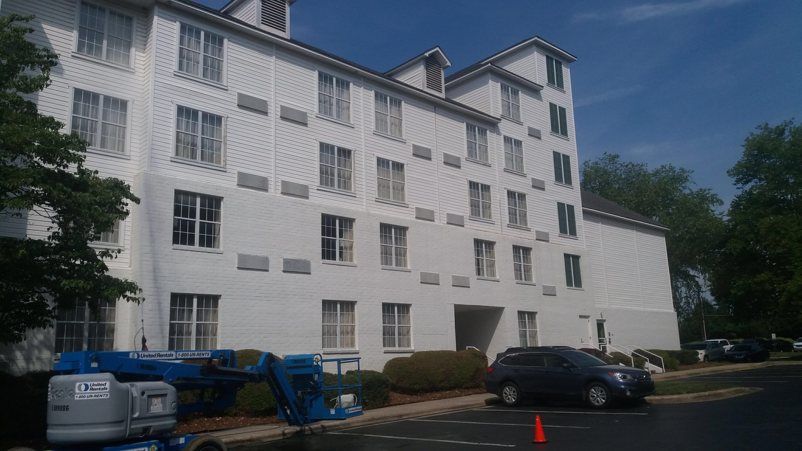 APARTMENT COMPLEX PRESSURE WASHING First impressions of your building make a difference in how potential tenants perceive an apartment building. By having the building cleaned and maintained properly it can make an impact on how many units sit empty. With over 15 years of experience in the pressure washing industry, we are dedicated to providing the highest possible standards of quality and safety on all of the projects we undertake. We Guarantee our work and strive for 100% Customer Satisfaction at all times. We have been serving Raleigh by cleaning Multi Unit Properties, Apartment, Condominium and Townhome Complexes and we know how to remove the toughest stains safely and quickly.